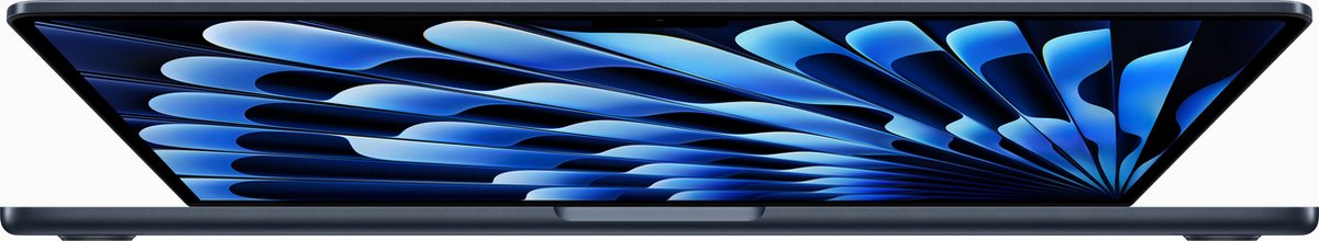 MacBook Air 15 inch M2 8-core CPU 10-core GPU 256 GB 8 GB